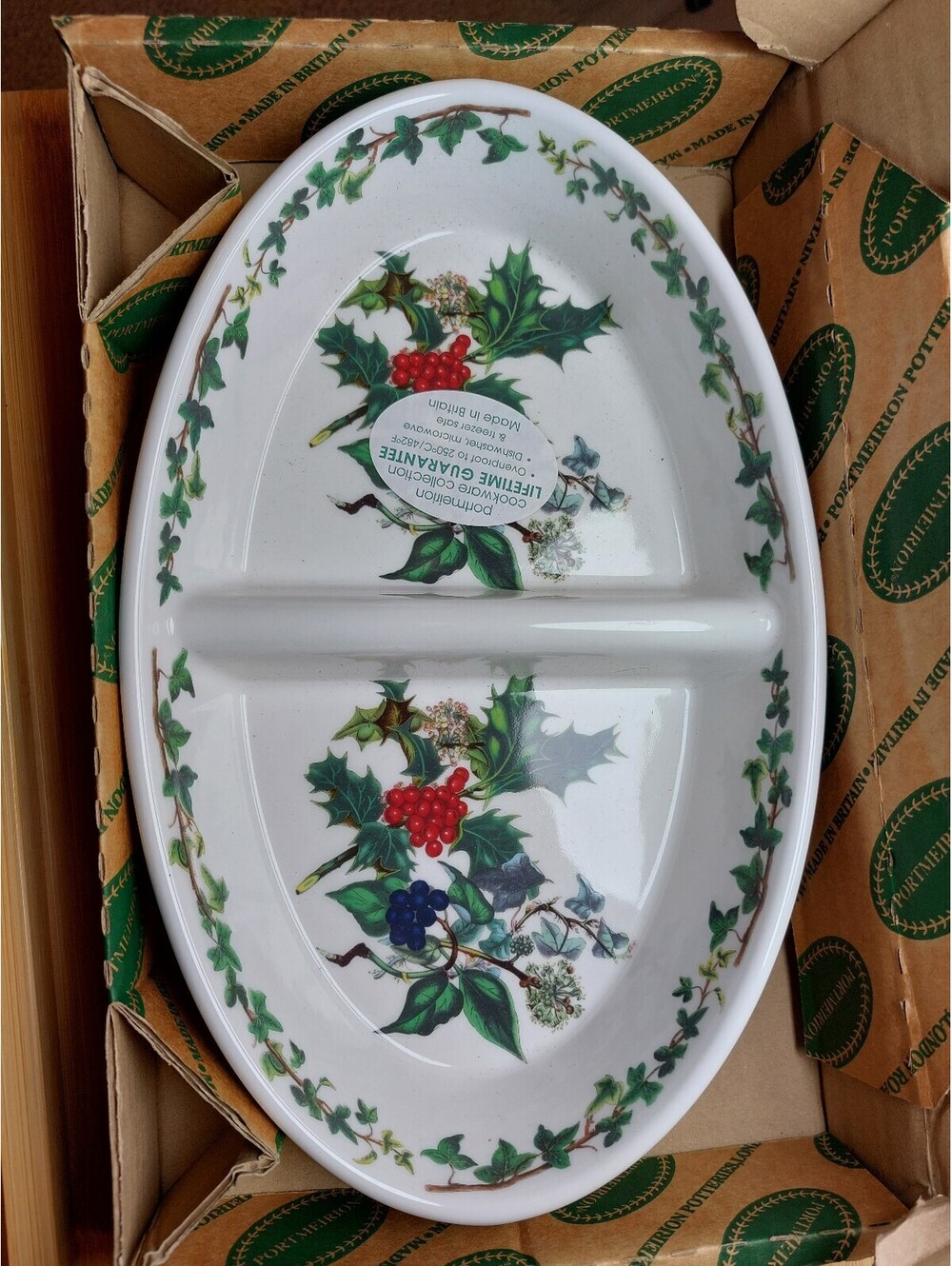 Portmeirion the Holly and the Ivy oval divided dish